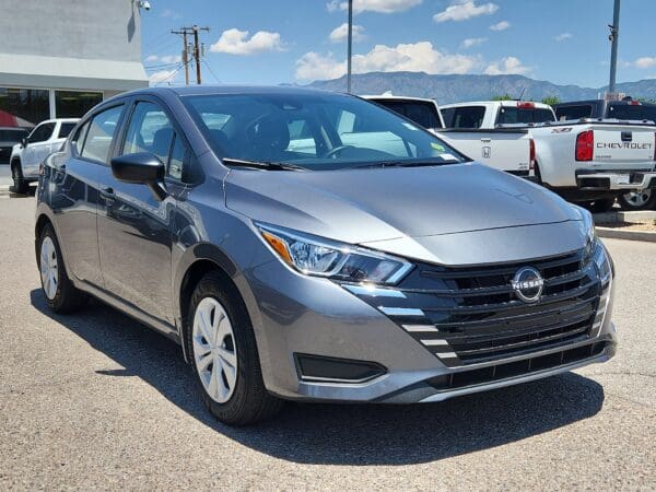 2024 Nissan Versa - Image 4