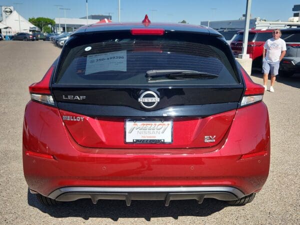 2023 Nissan LEAF - Image 18