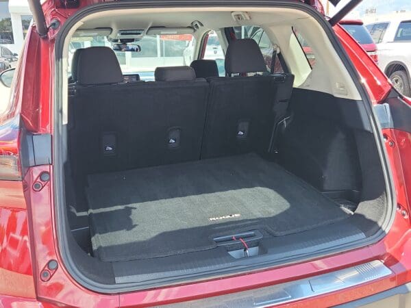 2025 Nissan Rogue - Image 19