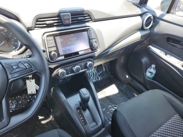 2024 Nissan Versa - Image 9