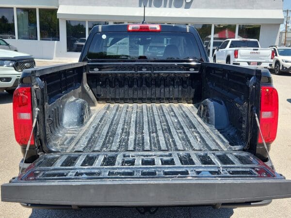 2022 Chevrolet Colorado - Image 20