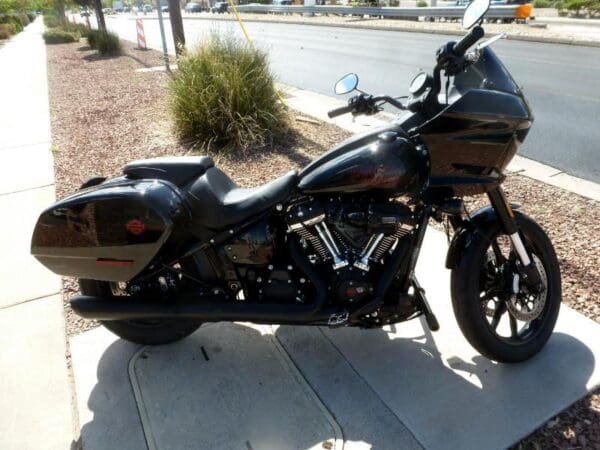 2025 Harley-Davidson FXLRST
