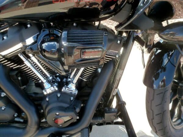 2025 Harley-Davidson FXLRST - Image 8