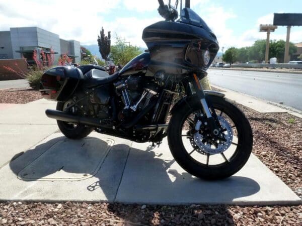 2025 Harley-Davidson FXLRST - Image 13