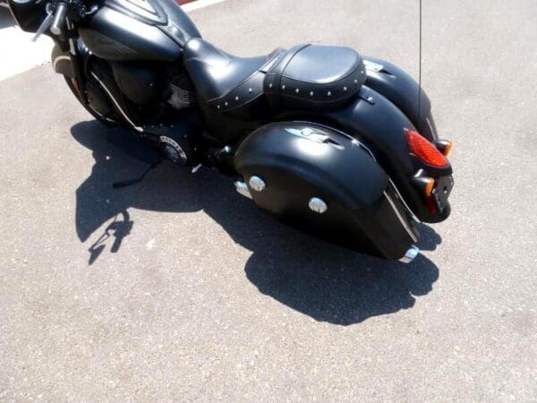 2017 Indian Chieftain Dark Horse - Image 5