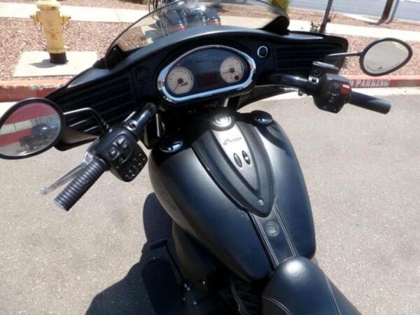 2017 Indian Chieftain Dark Horse - Image 8