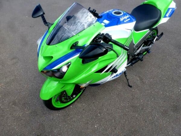 2024 Kawasaki Ninja ZX-14R - Image 5