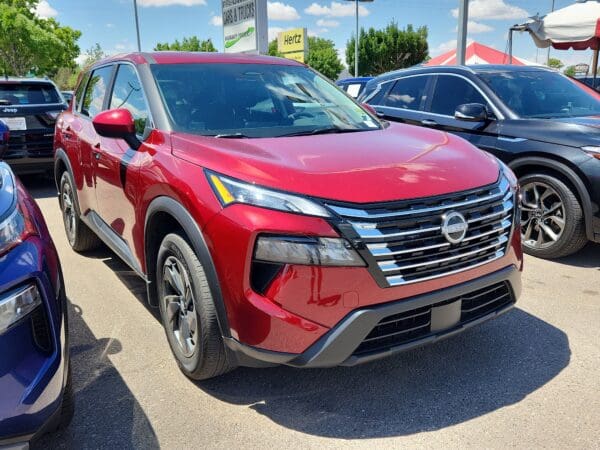 2025 Nissan Rogue - Image 3