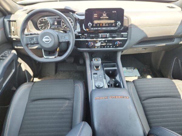 2025 Nissan Pathfinder - Image 18