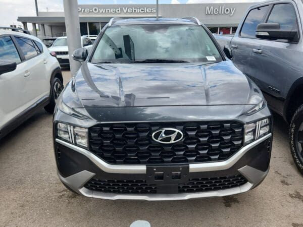 2023 Hyundai Santa Fe - Image 2