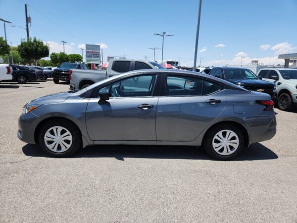 2024 Nissan Versa - Image 2