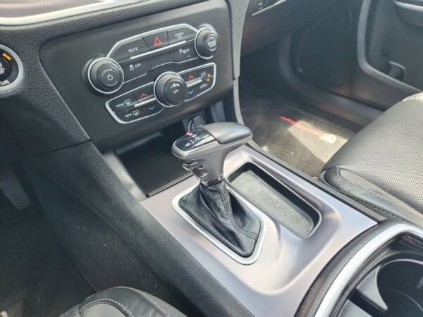 2021 Dodge Charger - Image 10