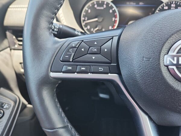 2025 Nissan Sentra - Image 6