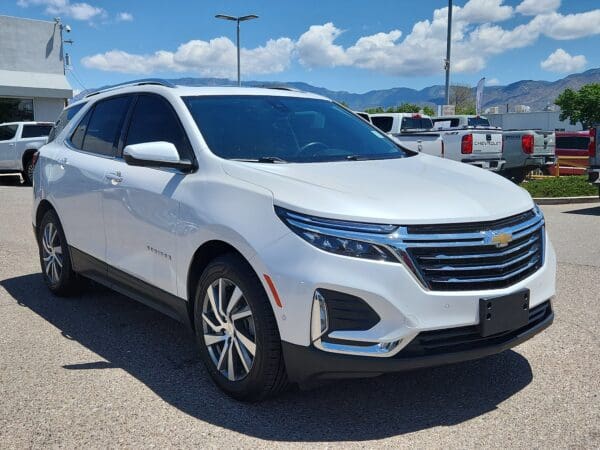 2022 Chevrolet Equinox - Image 4