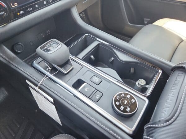 2023 Nissan Pathfinder - Image 10