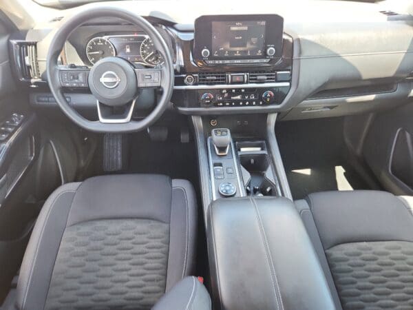 2022 Nissan Pathfinder - Image 18