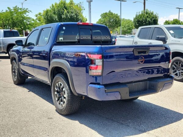 2022 Nissan Frontier - Image 3