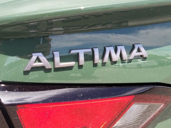 2025 Nissan Altima - Image 13