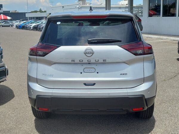 2025 Nissan Rogue - Image 10