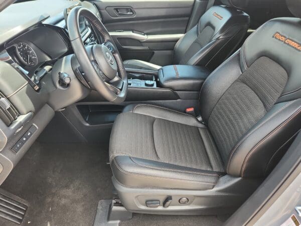 2025 Nissan Pathfinder - Image 14