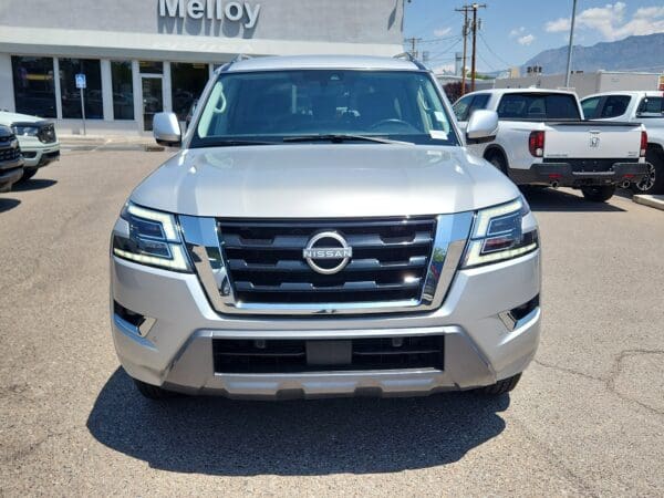 2023 Nissan Armada - Image 5