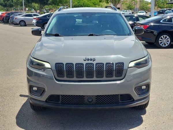 2023 Jeep Cherokee - Image 5