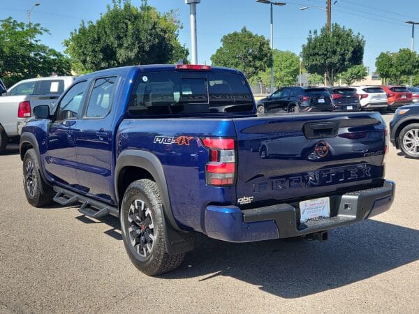 2023 Nissan Frontier - Image 3