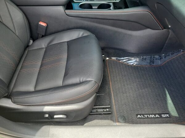 2025 Nissan Altima - Image 16