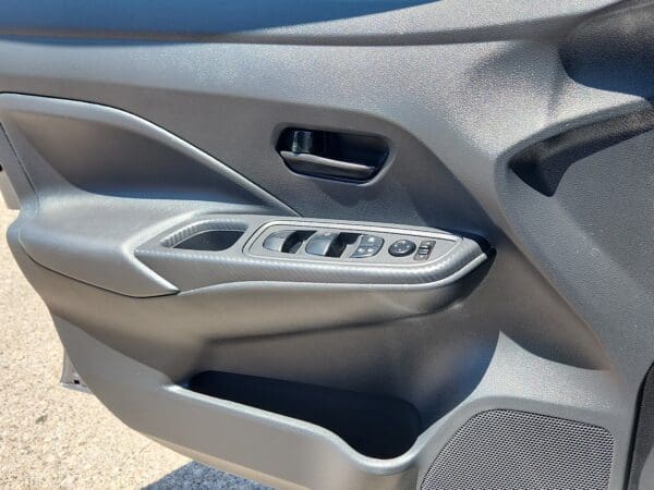 2024 Nissan Versa - Image 14