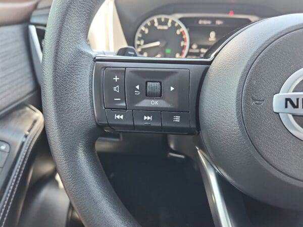 2021 Nissan Rogue - Image 6