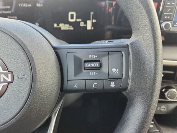 2025 Nissan Kicks - Image 7