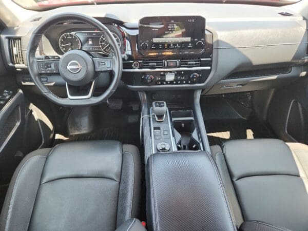 2023 Nissan Pathfinder - Image 18