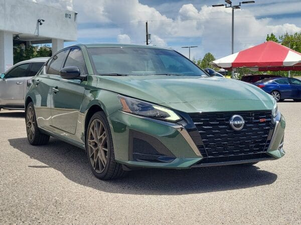 2025 Nissan Altima - Image 4