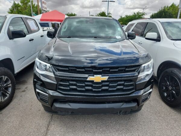 2022 Chevrolet Colorado - Image 2