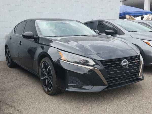 2024 Nissan Altima - Image 3