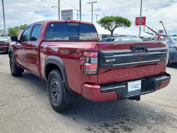 2025 Nissan Frontier - Image 3