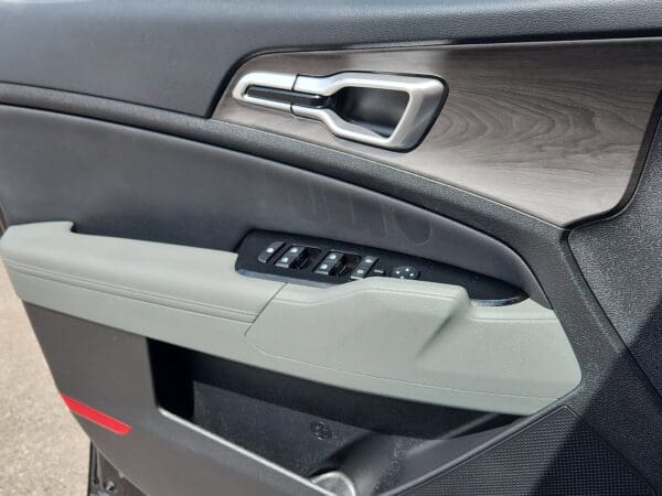 2023 Kia Sportage - Image 14