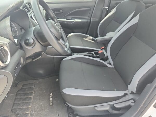 2025 Nissan Versa - Image 15