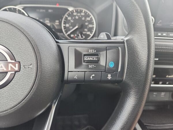 2023 Nissan Rogue - Image 7