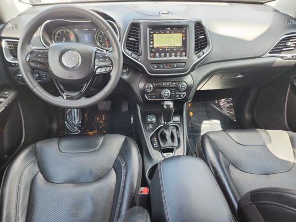 2023 Jeep Cherokee - Image 17