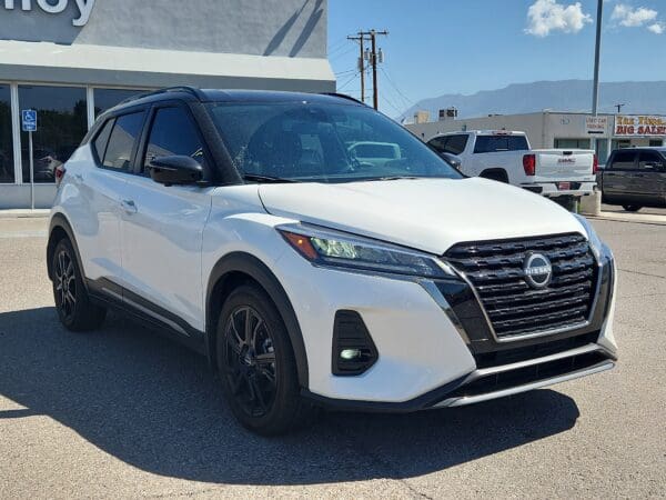 2024 Nissan Kicks - Image 4