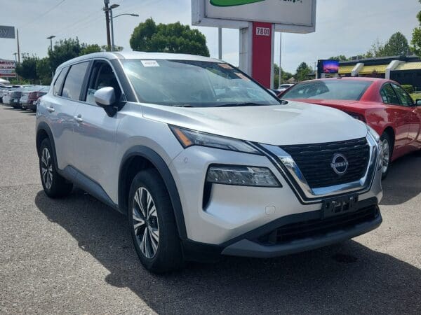 2023 Nissan Rogue - Image 3