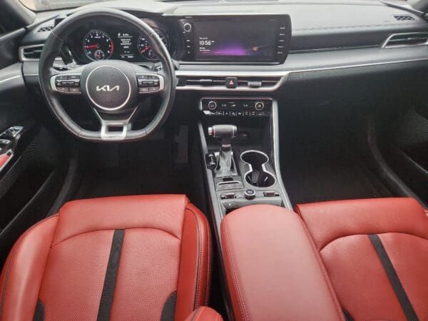 2024 Kia K5 - Image 17