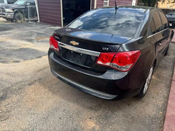 2013 Chevrolet Cruze - Image 4