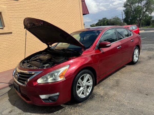 2013 Nissan Altima - Image 2