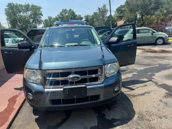 2010 Ford Escape - Image 3