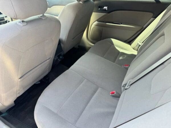 2010 Ford Fusion - Image 6