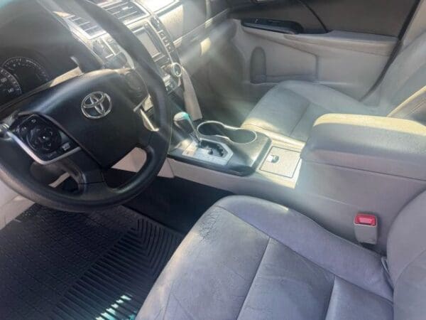2013 Toyota Camry - Image 5