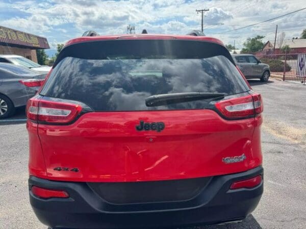 2018 Jeep Cherokee - Image 4