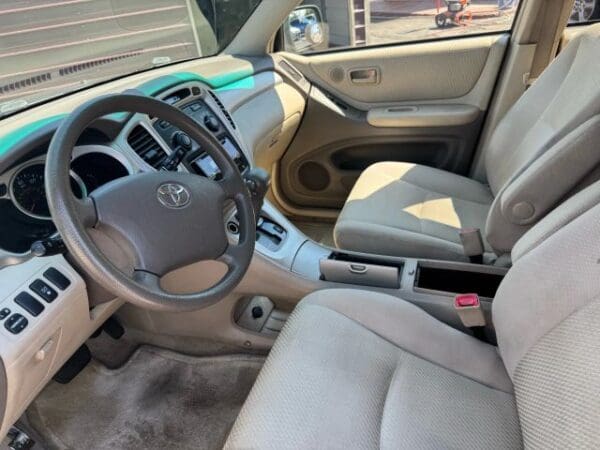 2005 Toyota Highlander - Image 5